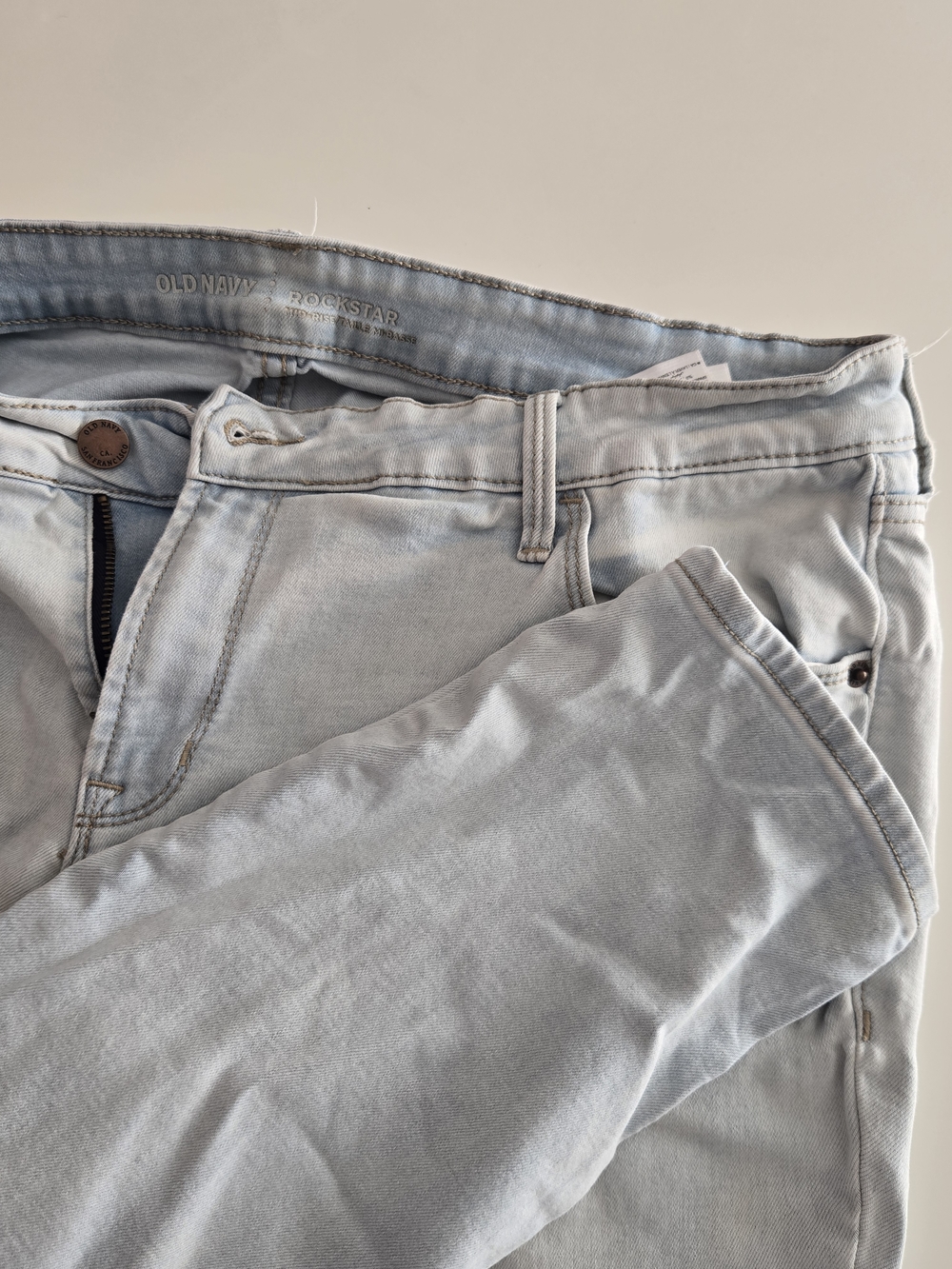 Old Navy Rockstar Light Wash Jeans - SUPER SOFT